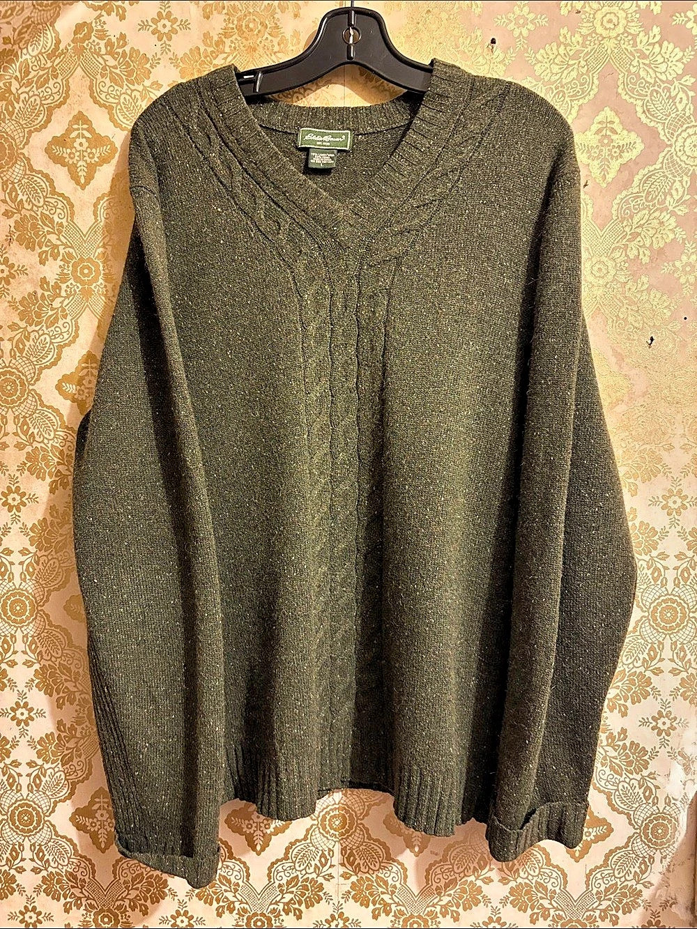 Eddie Bauer Lambswool Camel Hair Cable Knit V Neck Sweater Green Large